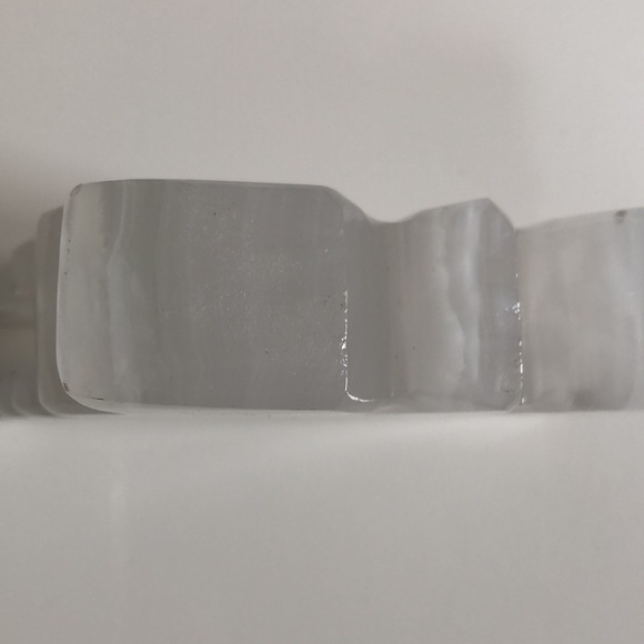 ⭐️Host Pick⭐️- Glass Butterfly Napkin holder - Picture 9 of 16